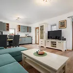 Holiday home Casa Piccola Leona