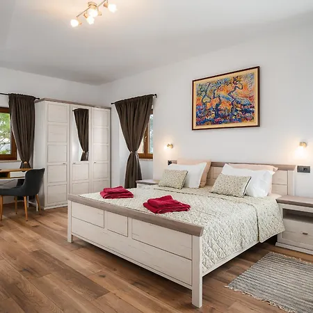 Casa Piccola Leona Feriehus *