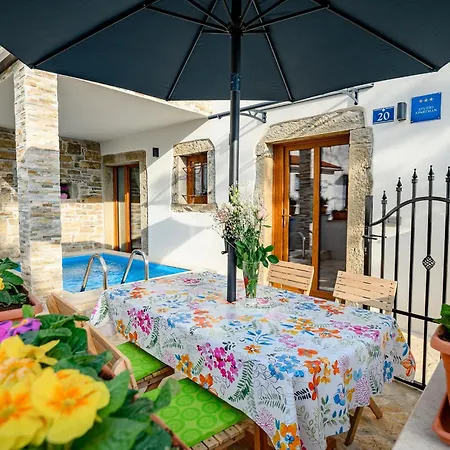 Casa Piccola Leona